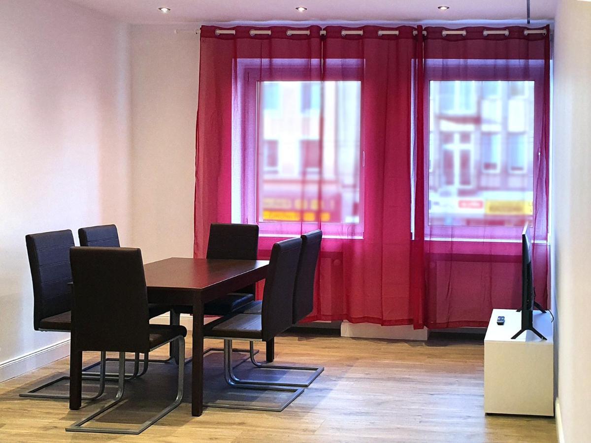 Ferienwohnung Graf-Adolflux Düsseldorf Exterior foto