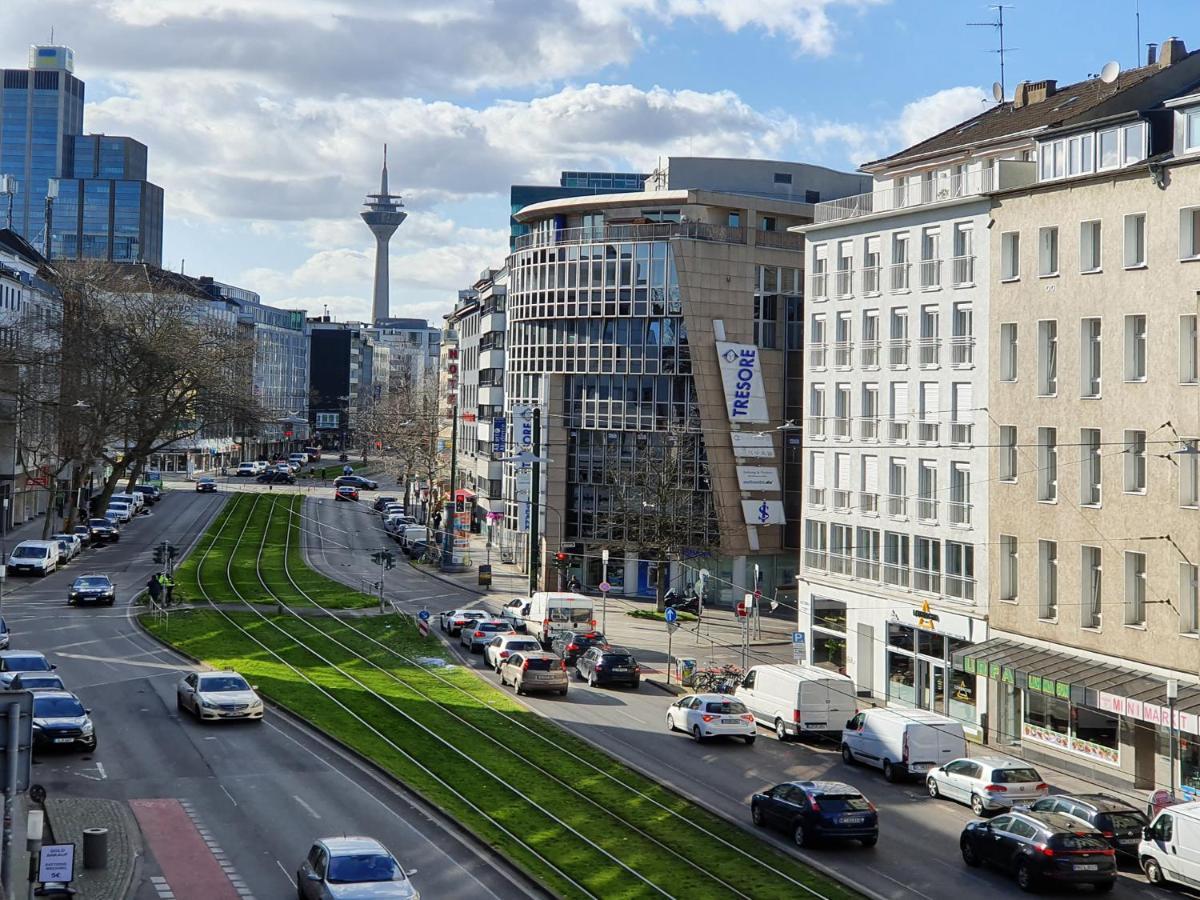 Ferienwohnung Graf-Adolflux Düsseldorf Exterior foto