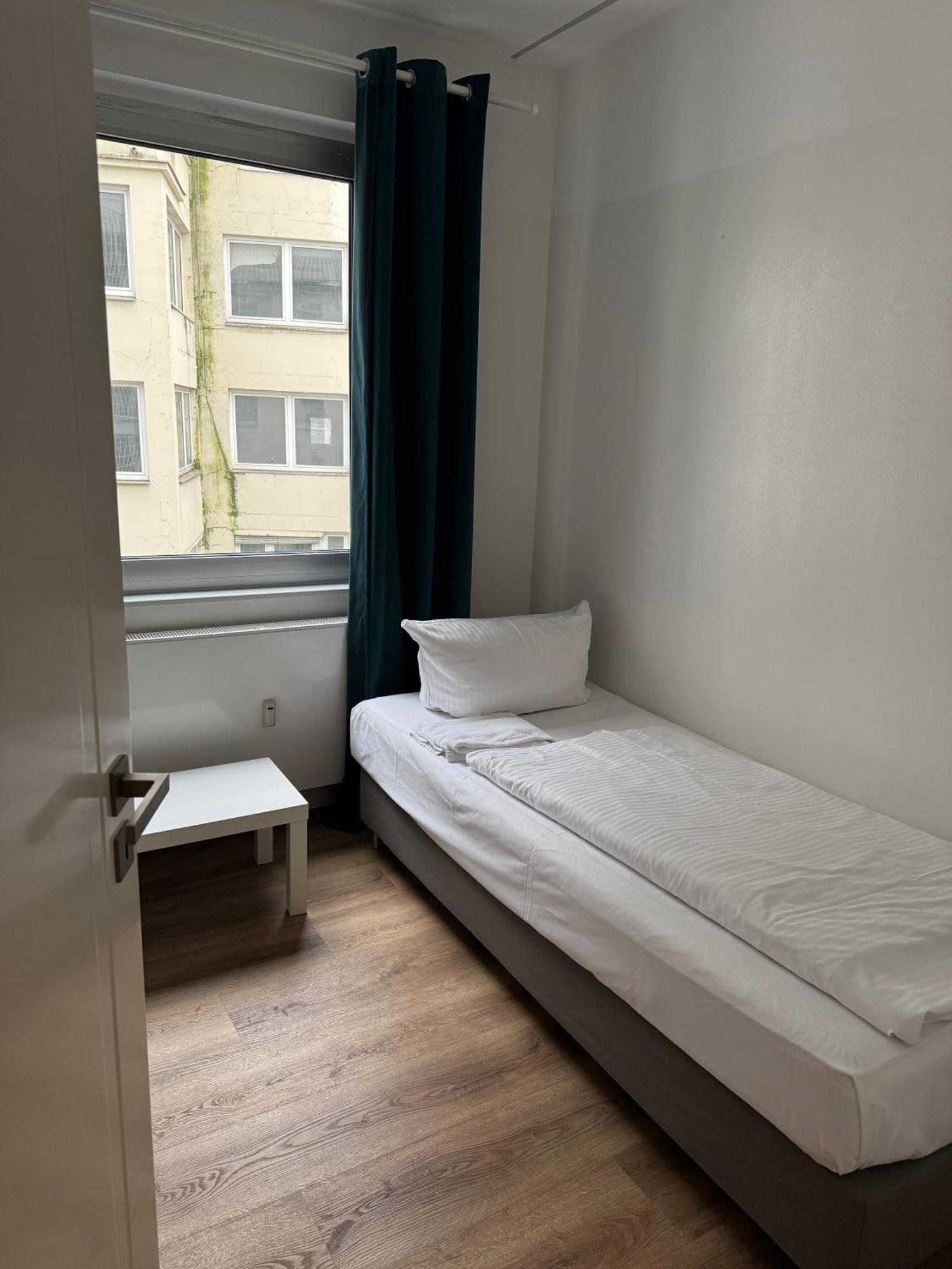 Ferienwohnung Graf-Adolflux Düsseldorf Exterior foto